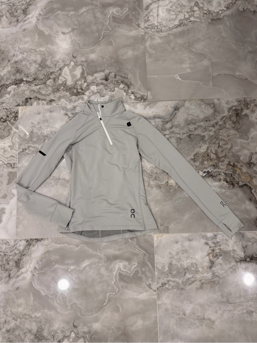 ON Running Women's Clima-Shirt Size Xs Gray Pullover Running Activewear $175